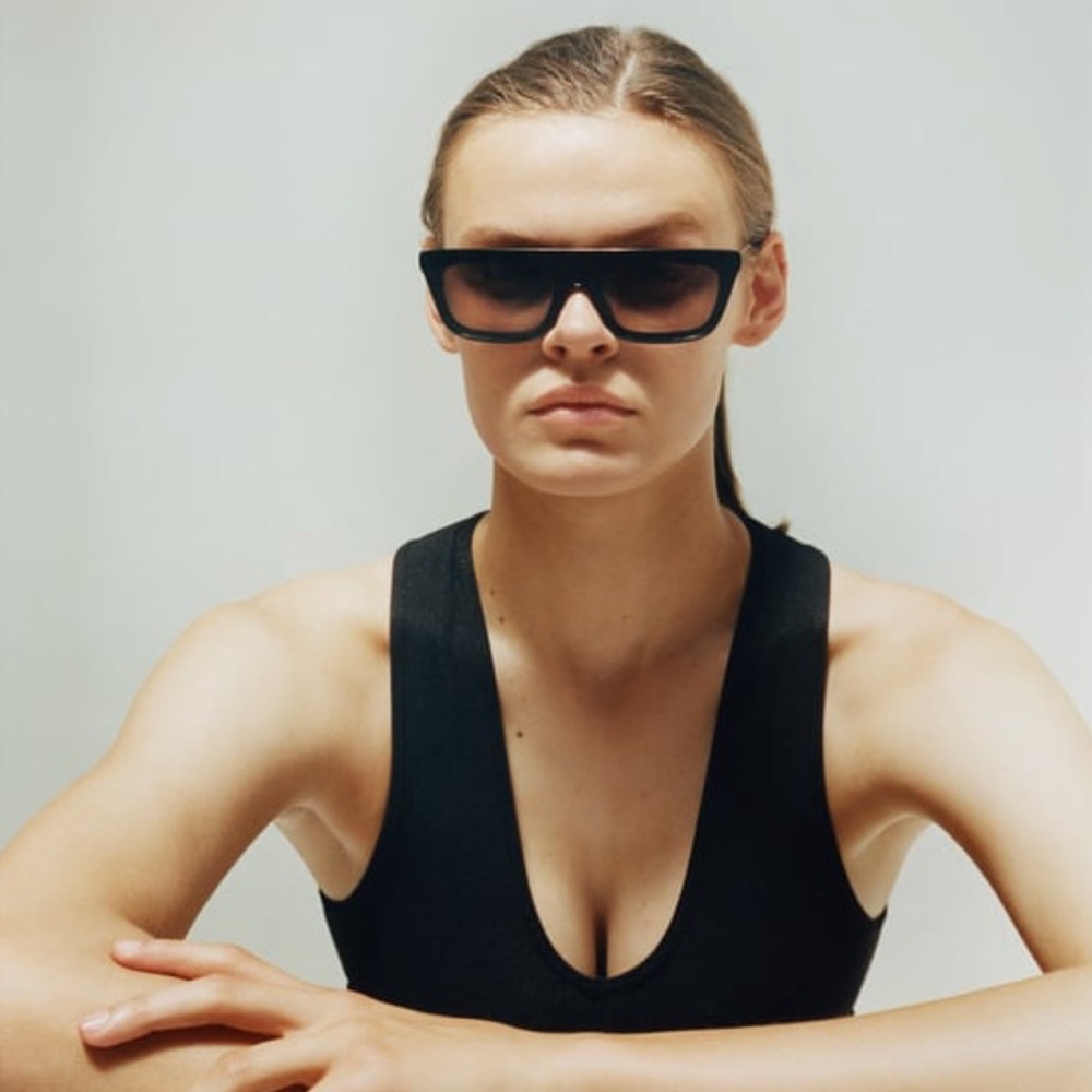 𝗡𝗪𝗧 𝗭𝗮𝗿𝗮 • Elasticated Tulle Top V Neck Sleeveless Fitted Black L